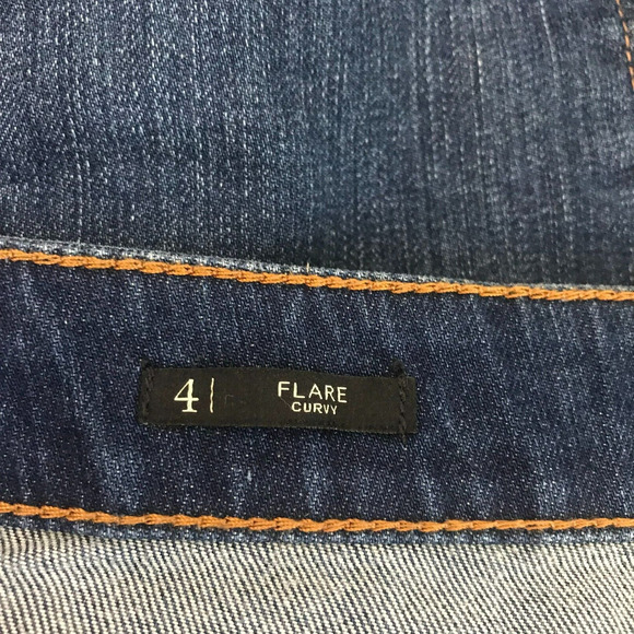Talbots Flawless Five Pocket Flare Curvy Jean Womens 4 Medium Blue Altered 27" - Picture 7 of 12